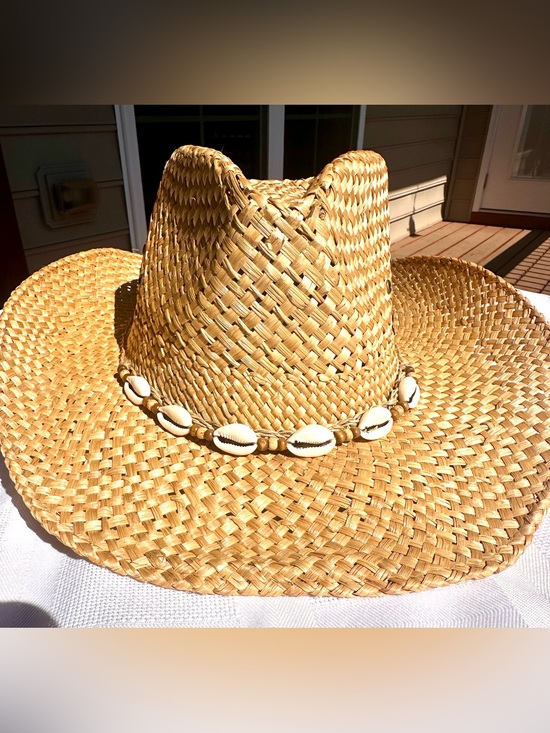 Panama Jack Accessories - Panama Jack Coastal Cowgirl Bohemian 100% Straw Hat w/Decorative Cowrie Shells